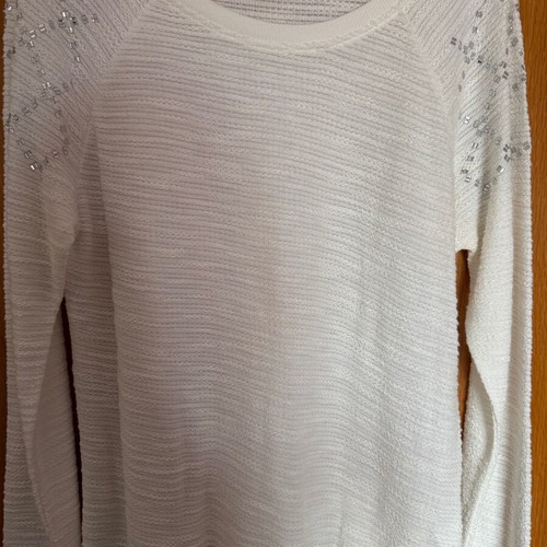 White thin knitted pullover with studs new, size L