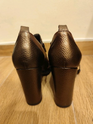 Ankle boot like new, brown and bronze, size 37