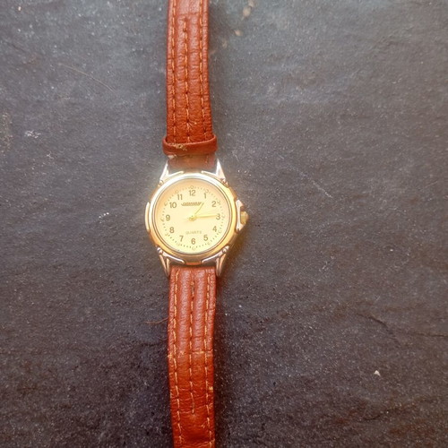 Catamaran Vintage Women's Quartz Watch with Brown Leather Strap used