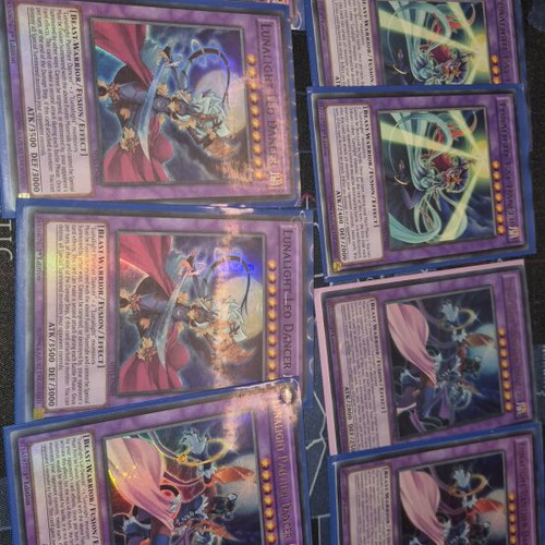 Yugioh Lunalight Deck like new