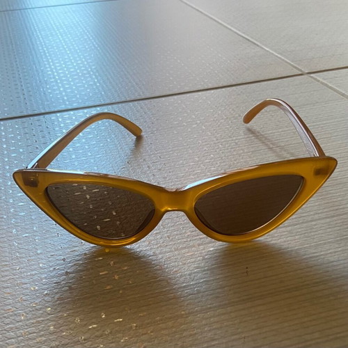 Zara cat eye sunglasses like new with brown lens and horn frame