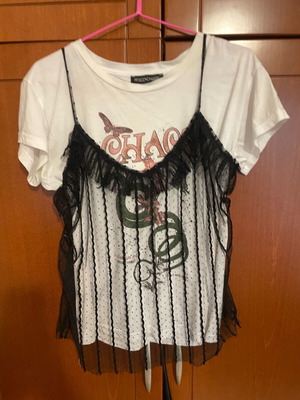 Peace and Chaos top like new, two-piece set