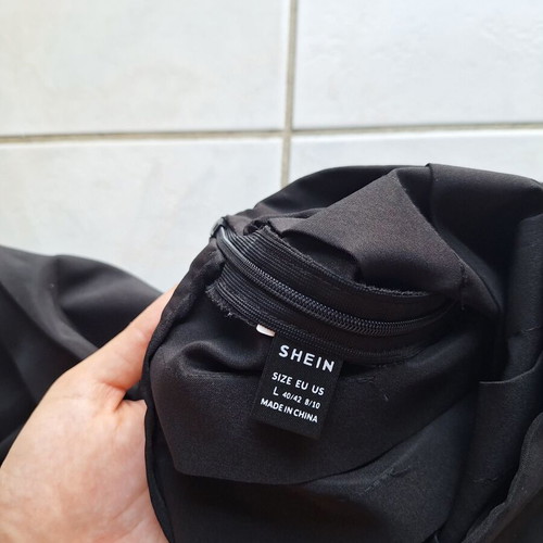 Shein mini pleated skirt like new, black, size L