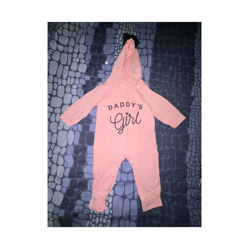 Baby romper 6-9 months new, pink and comfortable