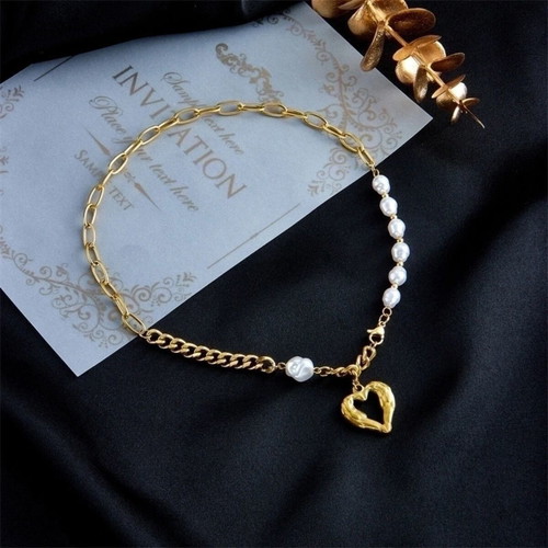 Steel gold-plated necklace with baroque pearls and embossed heart new