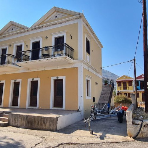 Διώροφη μονοκατοικία 208 τμ με θέα στο Πέδι Σύμης