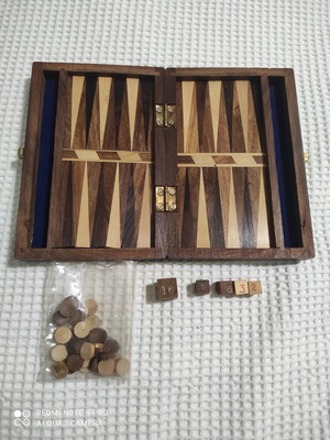 Backgammon wooden mini board like new 15cm x 20cm
