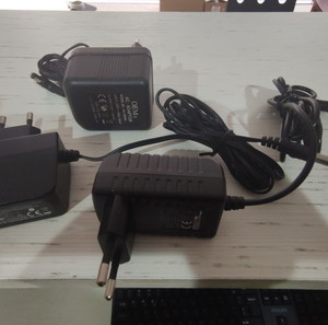 3 X ΤΡΟΦΟΔΟΤΙΚΑ ΣΤΑΘΕΡΗΣ ΕΞΟΔΟΥ 12V - 1A & 800mA