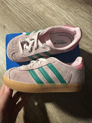 Adidas Gazelle CF EL I παιδικά sneakers, ροζ και πράσινα, νούμερο 25