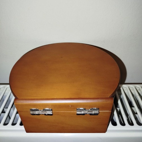 Balenciaga wooden box like new with leather band