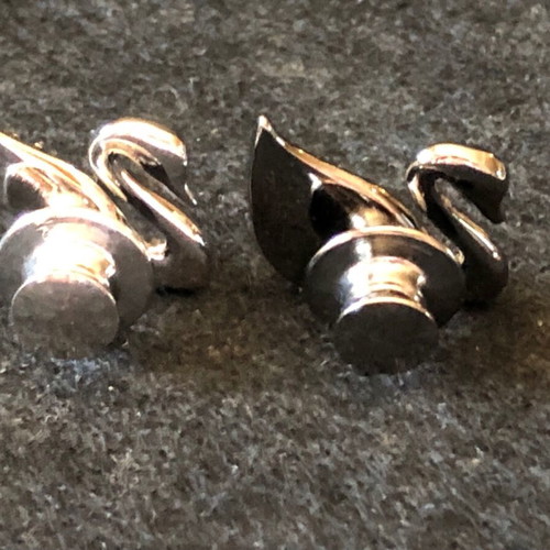 Vintage Swarovski pins used, set of 2, blue and red