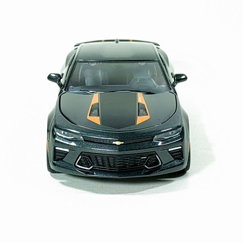 Chevrolet Camaro SS 50th Anniversary Edition 1:24 diecast car new