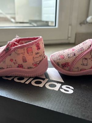 Children's shoes like new, size 20