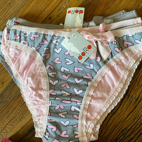 Underwear new with tags, pack of 3, pink multicolor