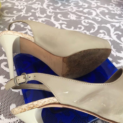 Peep toe shoes Graziana used, beige, size 38
