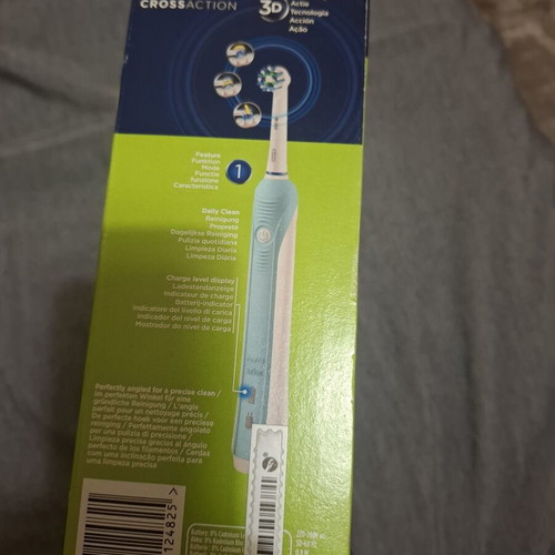Oral-B Pro 770 Electric Toothbrush new