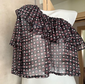 One shoulder Mallory top
