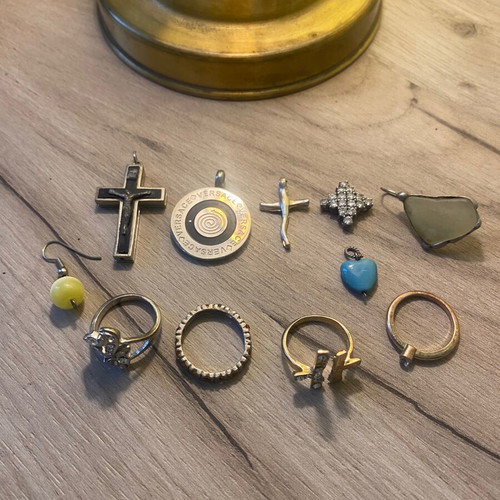 Jewelry used, pack of 11, silver and gold colors