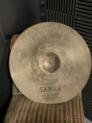 Sabian AA Heavy Ride 22 cymbal