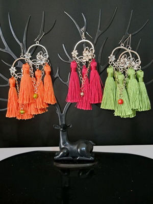 Earrings new multicolored with tassels
