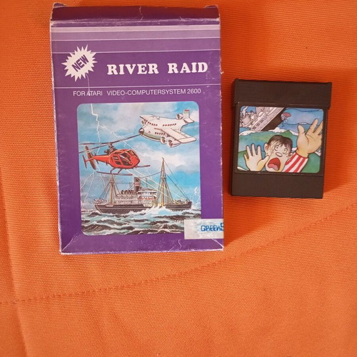 Atari 2600 used with 3 games in box and Greek manual