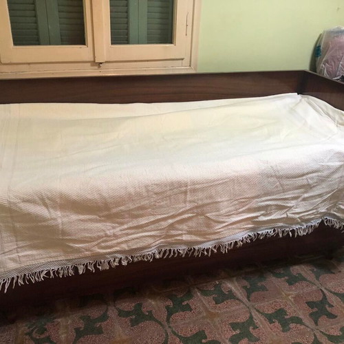 Divan bed used with storage space