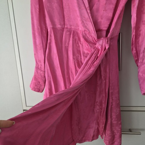 Toi&Moi wrap dress size M like new, pink