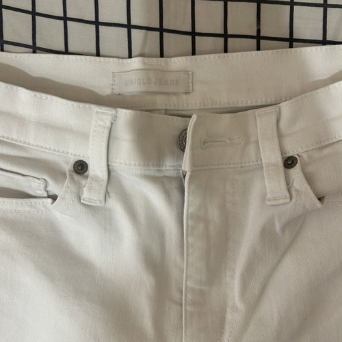 Uniqlo skinny straight jeans size S 26 white like new