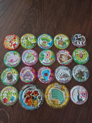 Pokemon metal tazos