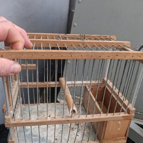 10 wooden cages and 3 traps and 1 iron