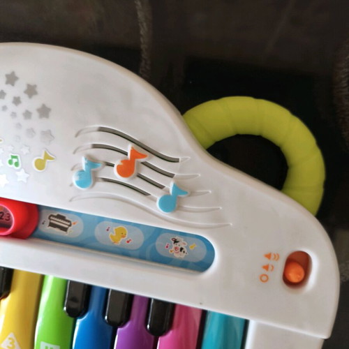 Fisher-Price Educational Piano like new, colorful for babies and toddlers