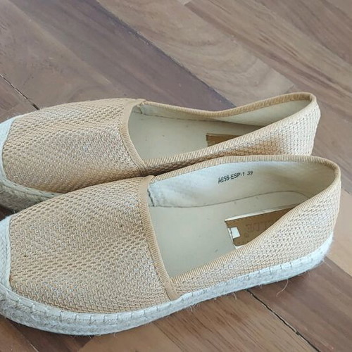 Women's espadrilles like new, size 39, beige with gold