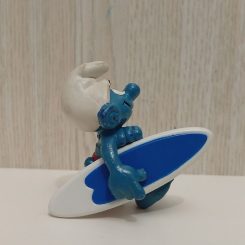 Schleich Peyo Smurf The Lost Village Surfer Figure with Surfboard