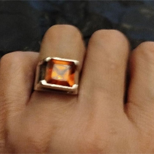 Solitaire ring used with citrine in diamond cut
