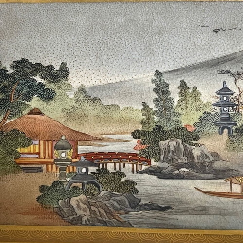 Satsuma Japanese plate used with stand, handmade antique