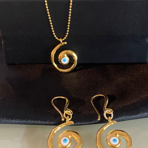 Handmade necklace and earrings set gold color, new