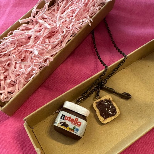 Nutella pendant necklace like new