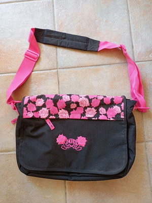 Lois messenger bag like new, shoulder