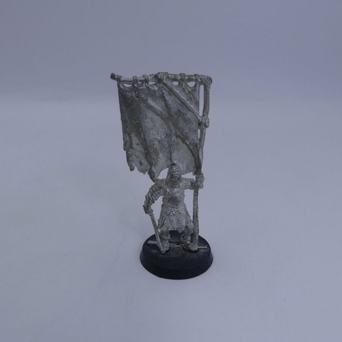 Mordor Orc Bannerman metal figure Warhammer LOTR 6 cm used