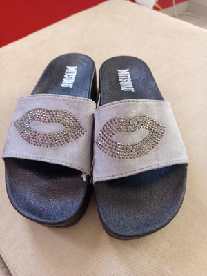 Mitsuko platform women's slippers new, narrow fit, black and grey