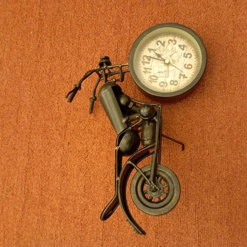 Metal motorcycle clock new, length 30 cm