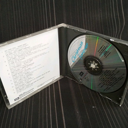 Christmas forever CD like new S1