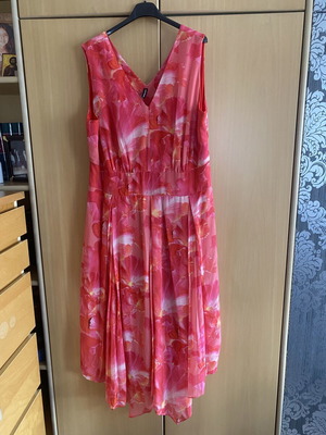 Pink Floral Midi Dress Morena Spain like new