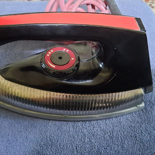 Vintage Soviet Electric Iron UT1000-1.2 used with adapter