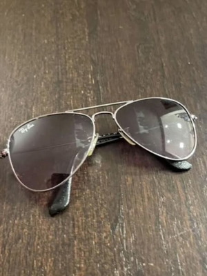 Ray Ban детски слънчеви очила като нови, сребристи с калъф Hello Kitty