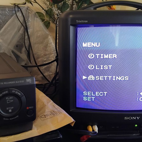 Sony SLV-E130 VHS Video Cassette Recorder (VCR)