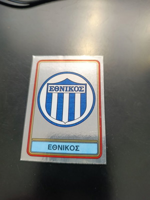 Panini football 82 sticker #81 Ethnikos Piraeus badge