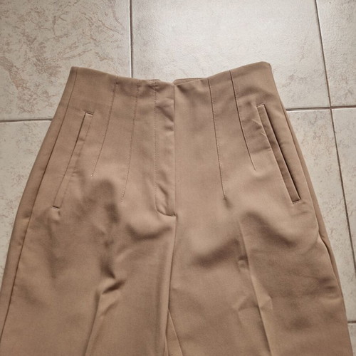 Zara cigarette pants size Small like new, beige