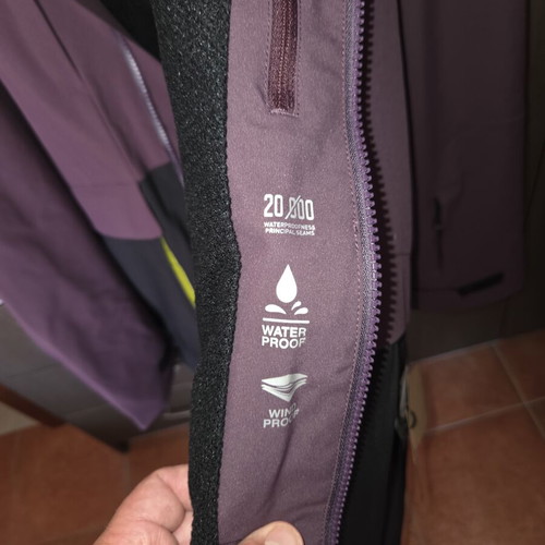 Rossignol ski jacket new, size XXL, 20,000 membrane, purple