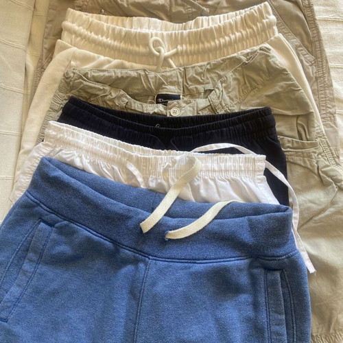 Boys' bermudas pack of 11 small size, like new, ages 13-14